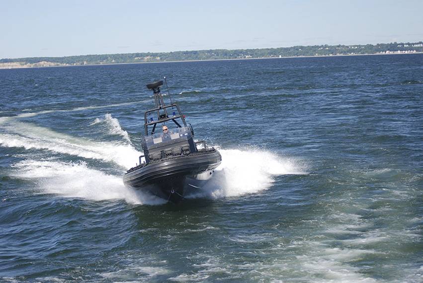 34 aft RHIB front water